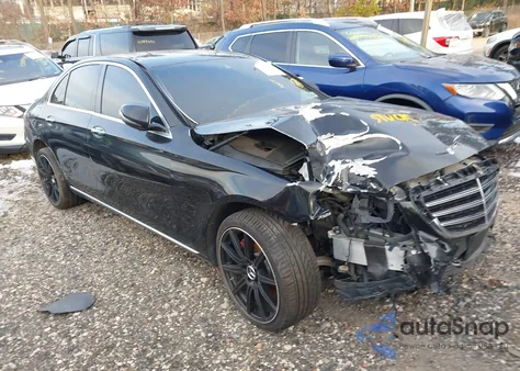 2017 Mercedes-Benz E 300 4Matic из США, поврежденный, VIN WDDZF4KB8HA211812